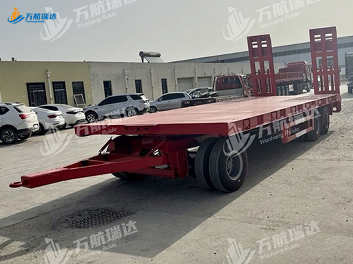 低平板全挂车