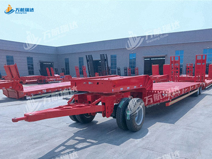 低平板全挂车