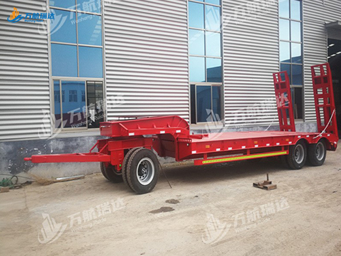 低平板全挂车