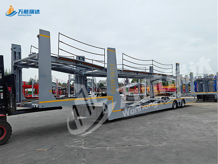 轿式运输半挂车