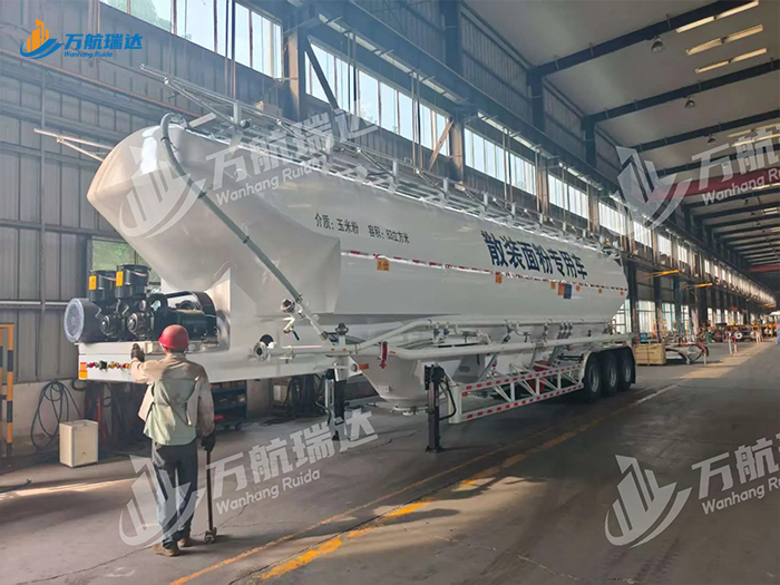 立式物流颗粒罐体运输车