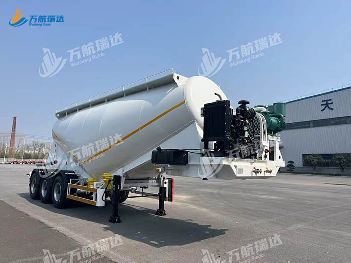 卧式罐粉粒物料运输半挂车