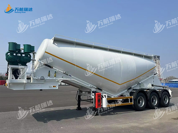 卧式罐粉粒物料运输半挂车