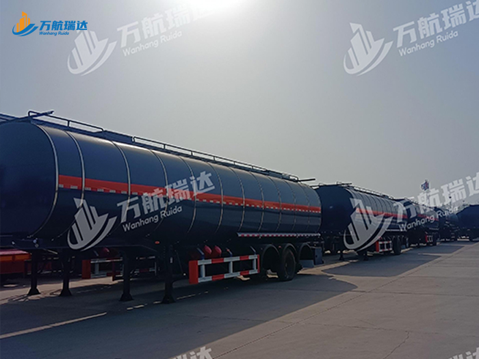 保温型油罐半挂车