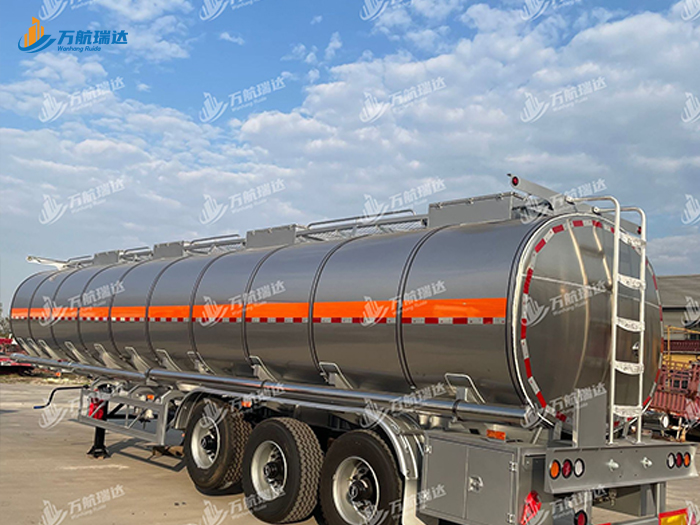 铝合金油罐车
