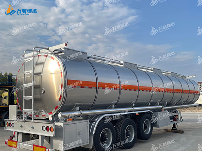 铝合金油罐车