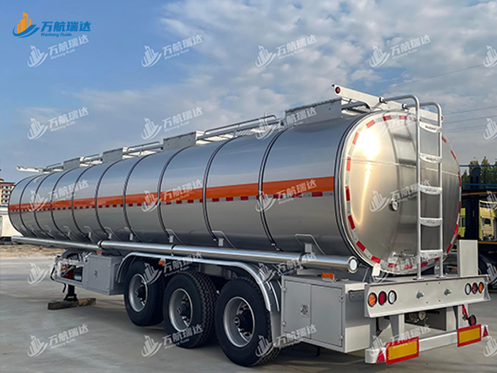 铝合金油罐车