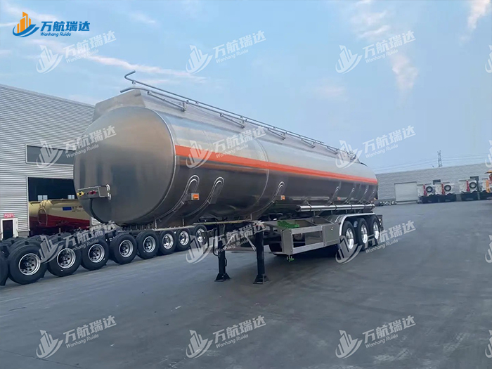 铝合金油罐车