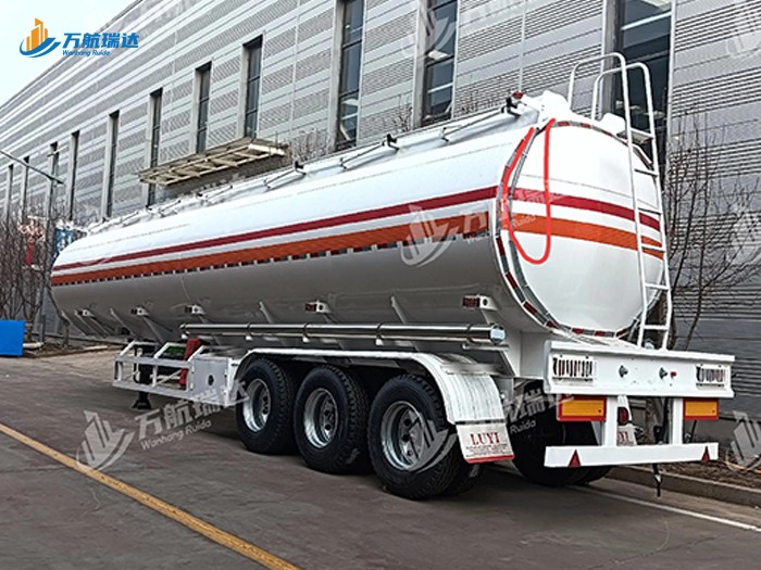 不锈钢油罐车