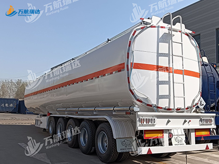 不锈钢油罐车