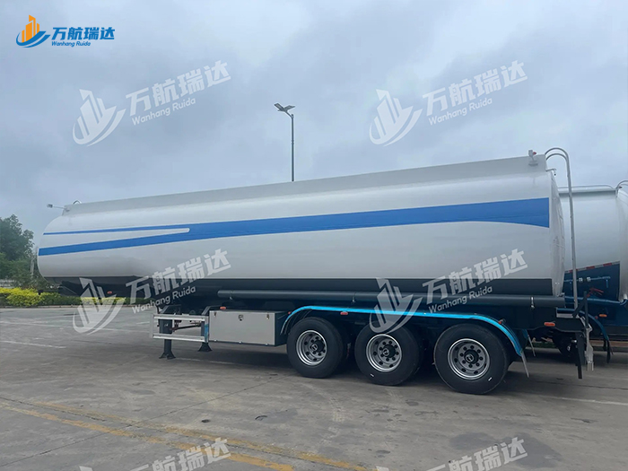 不锈钢油罐车