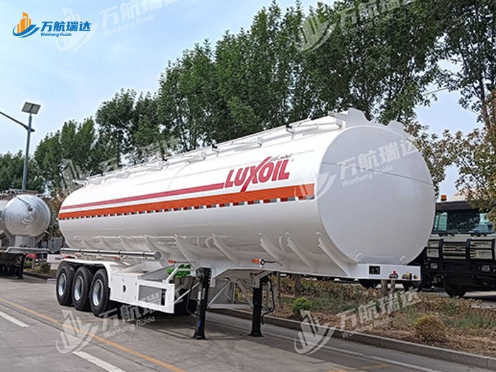 不锈钢油罐车