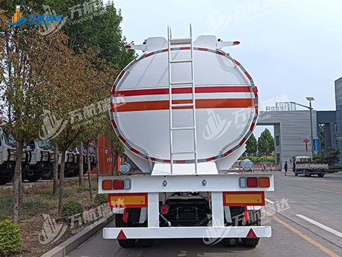 不锈钢油罐车