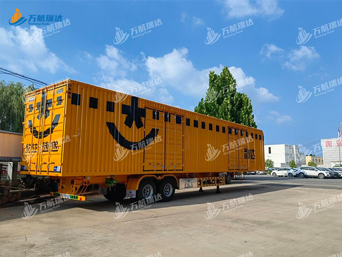物流运输集装箱半挂车