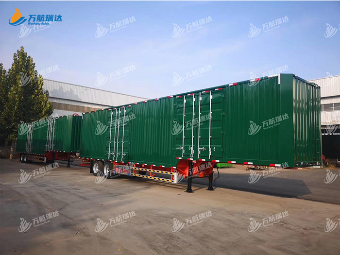 鹅颈式集装箱运输车