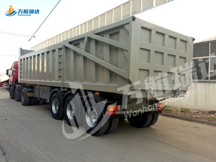 出口型厢式运输半挂车