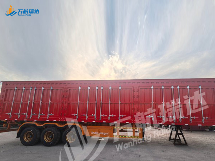 出口型厢式运输半挂车