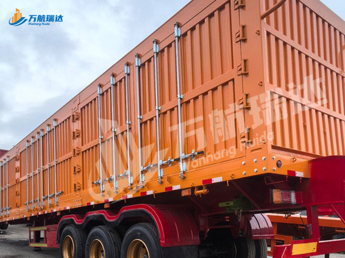 出口型厢式运输半挂车