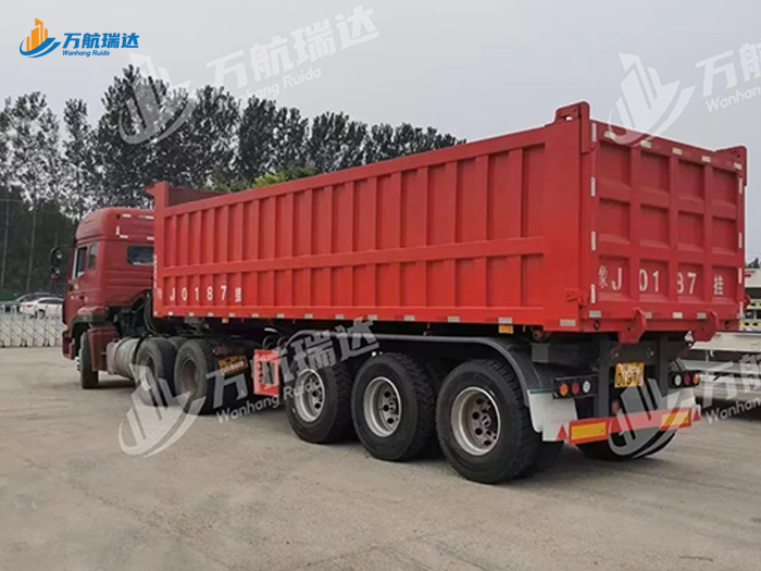 厢式后翻自卸半挂车