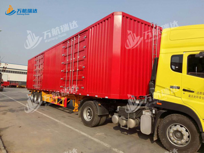 物流运输厢式半挂车
