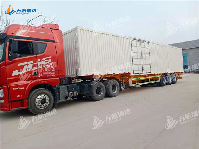 物流运输厢式半挂车