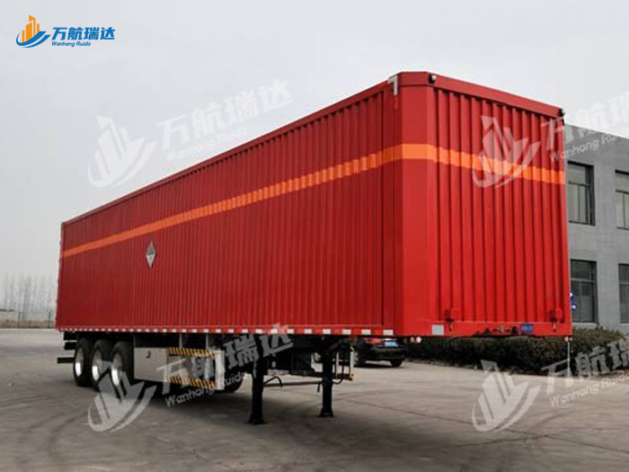 物流运输厢式半挂车