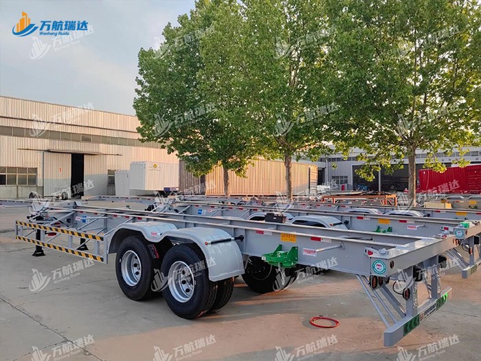 鹅颈式骨架运输半挂车