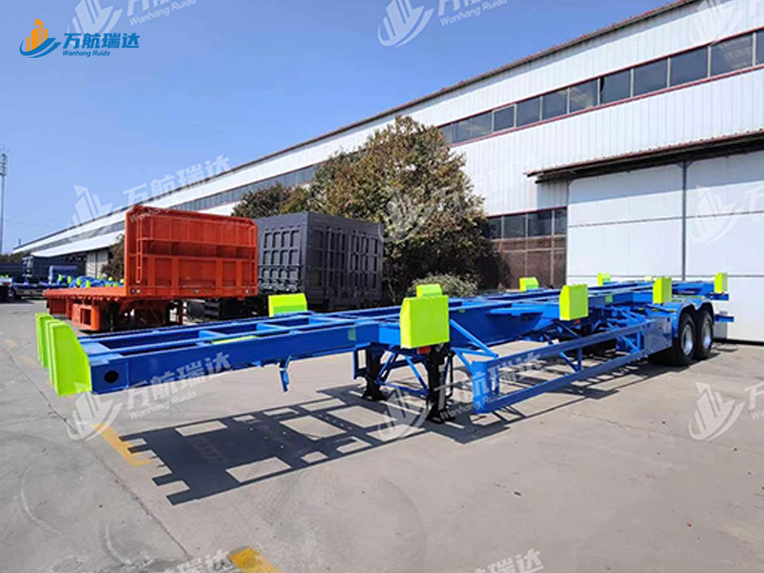 直梁式骨架运输半挂车