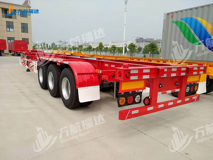 直梁式骨架运输半挂车