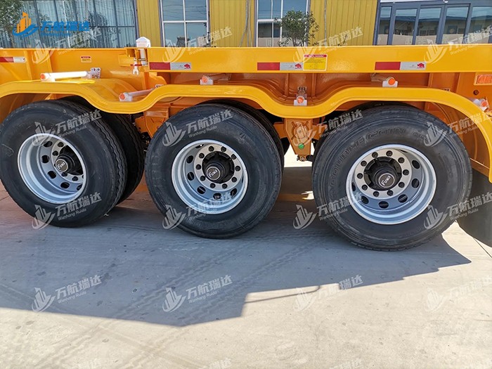 直梁式骨架运输半挂车