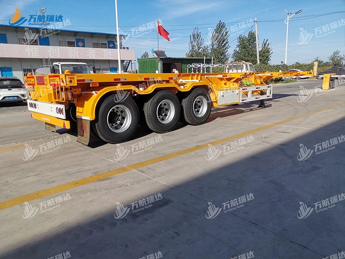 直梁式骨架运输半挂车