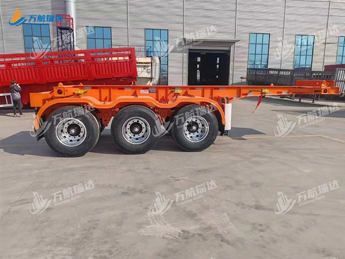直梁式骨架运输半挂车