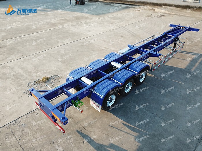 直梁式骨架运输半挂车