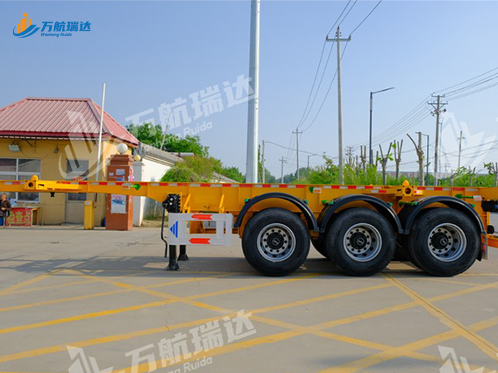 直梁式骨架运输半挂车