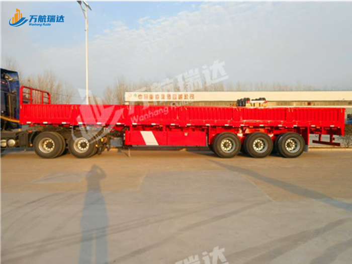 竖瓦楞栏板半挂车