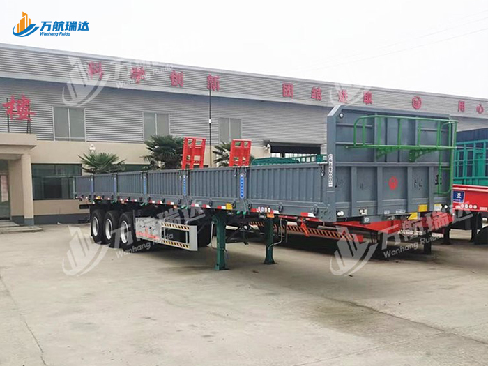 竖瓦楞栏板半挂车