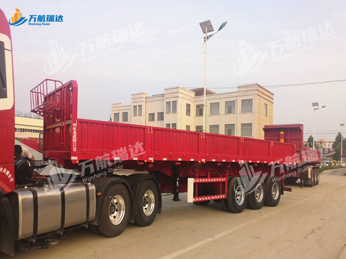 竖瓦楞栏板半挂车