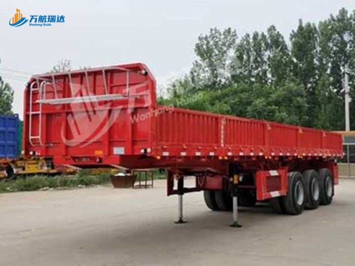 竖瓦楞栏板半挂车