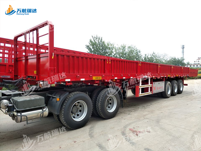 竖瓦楞栏板半挂车