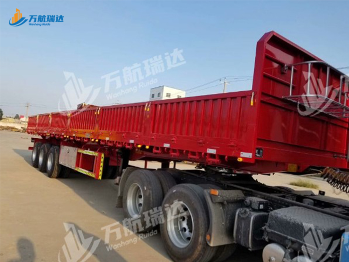 竖瓦楞栏板半挂车