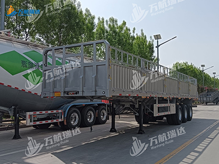 出口型栏板半挂车