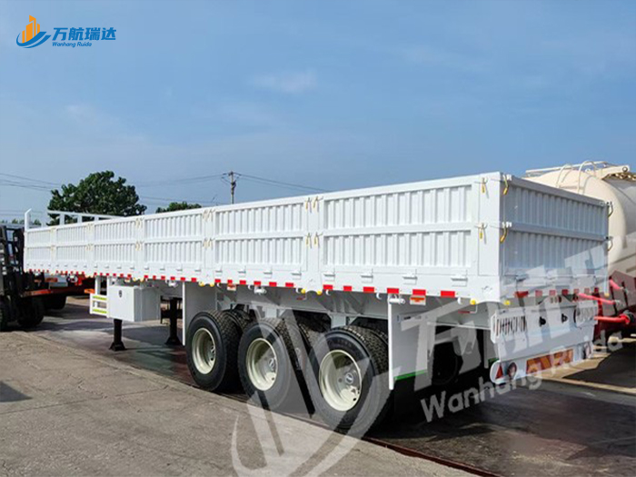 出口型栏板半挂车