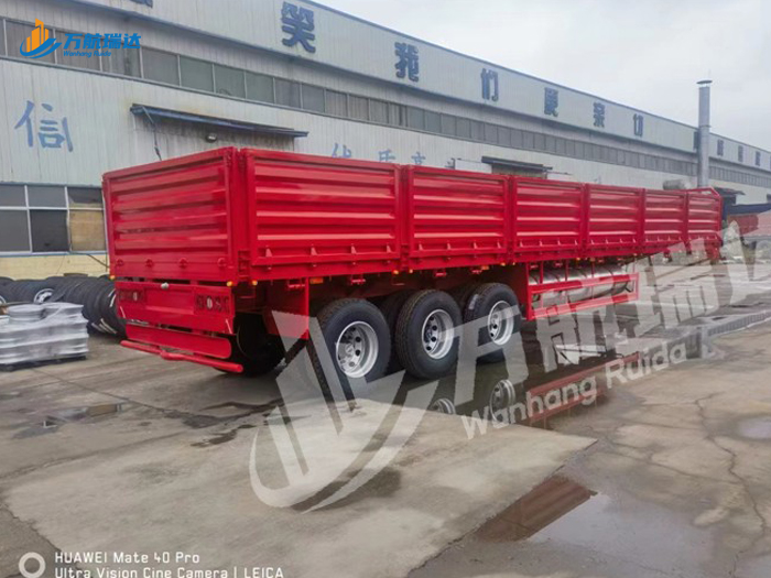 出口型栏板半挂车