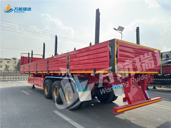 出口型栏板半挂车