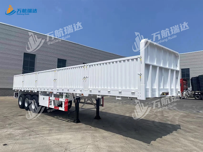 出口型栏板半挂车