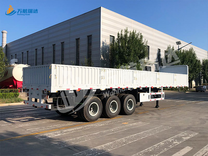 出口型栏板半挂车