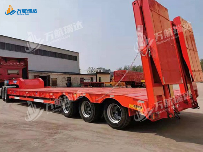 通用低平板半挂车