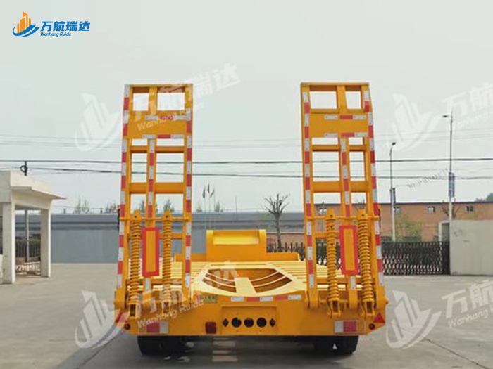 通用低平板半挂车