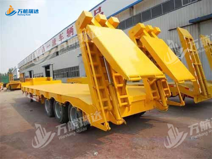 通用低平板半挂车