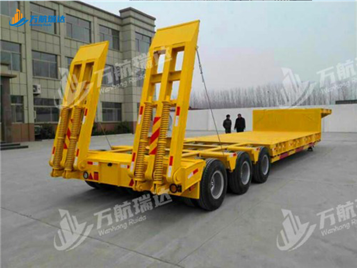 通用低平板半挂车